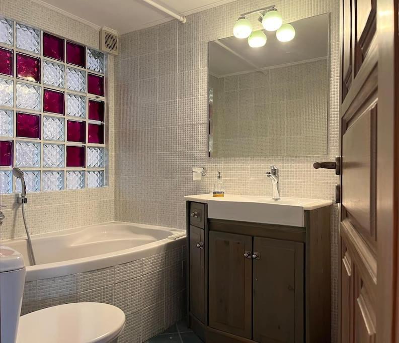 Cute Apartment At The Foot Of Lycabettus Hill 雅典 外观 照片